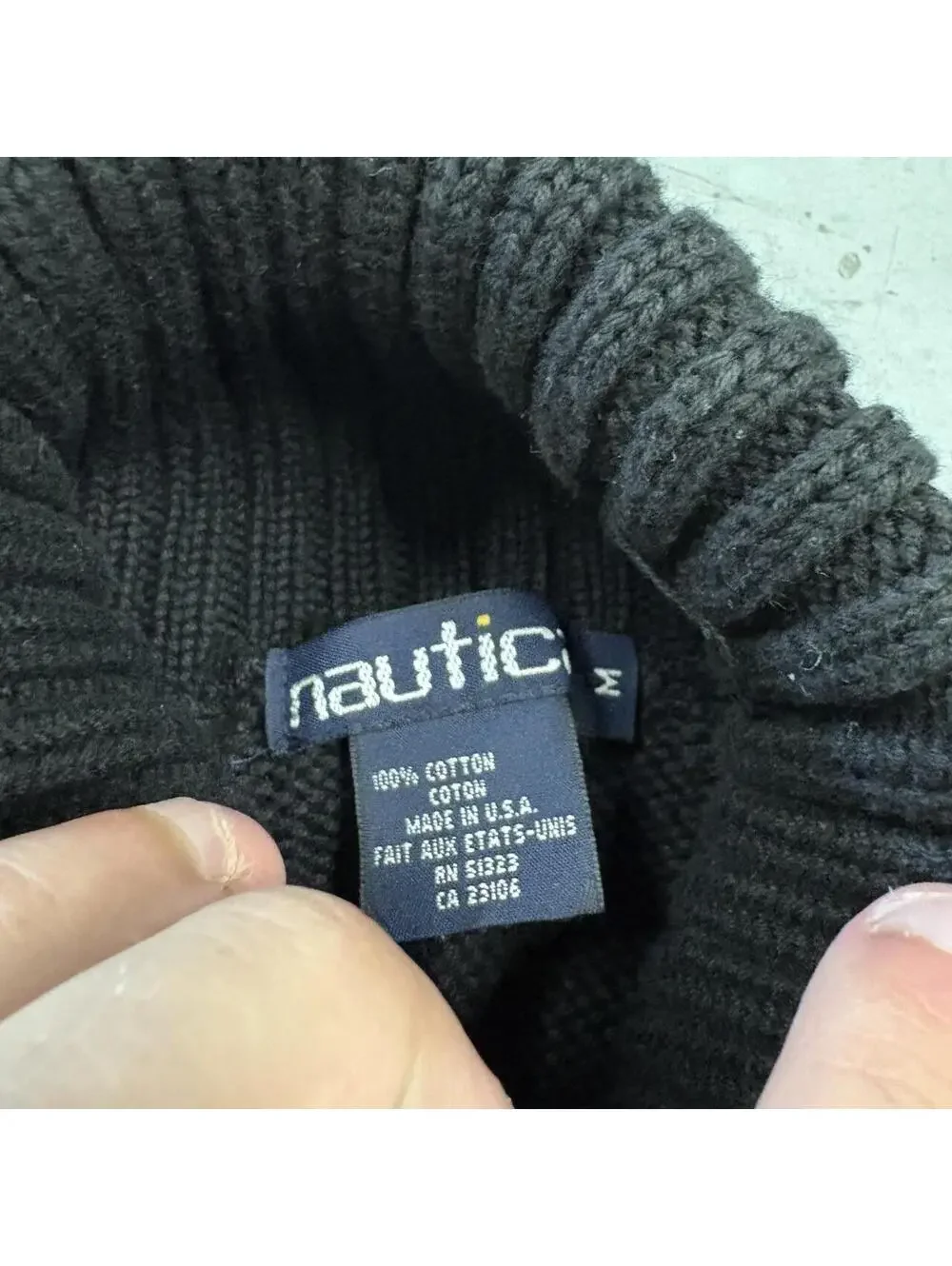 Crazy fire vintage 1990s Nautica spellout sweater.